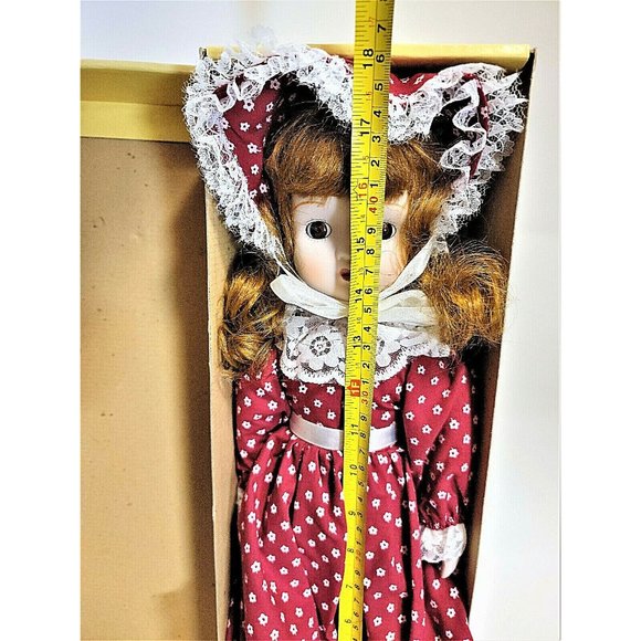 Porcelain Blond Doll Country Cloth with Box 18" Tall Excellent Condition VINTAGE - Picture 6 of 10
